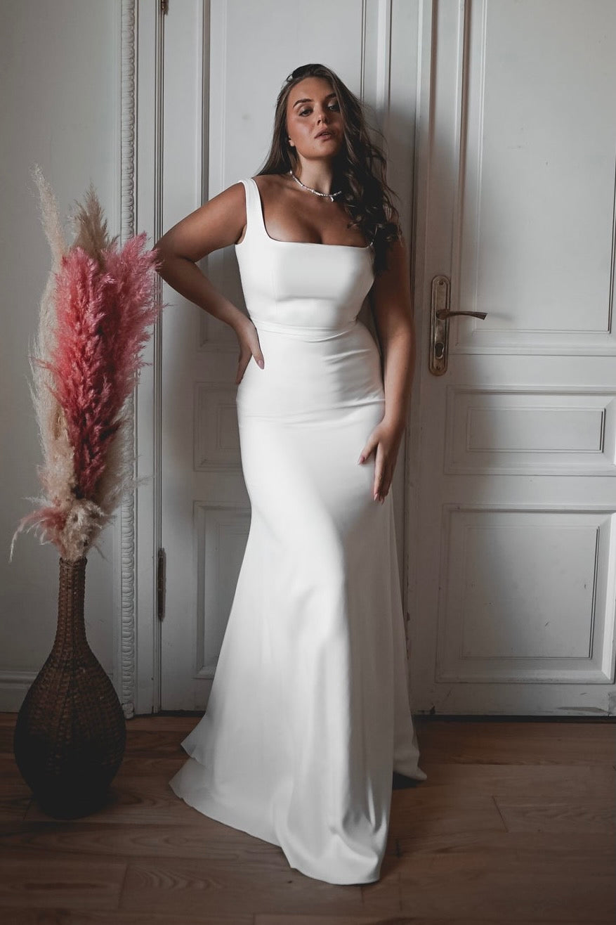 Plus Size Crepe Wedding Dress Jessica - VOLAKK