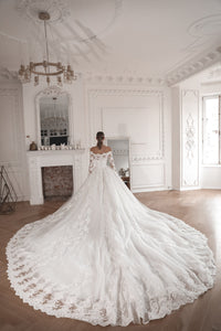 Off-the-Shoulder Lace Ball Gown Nuria view 6